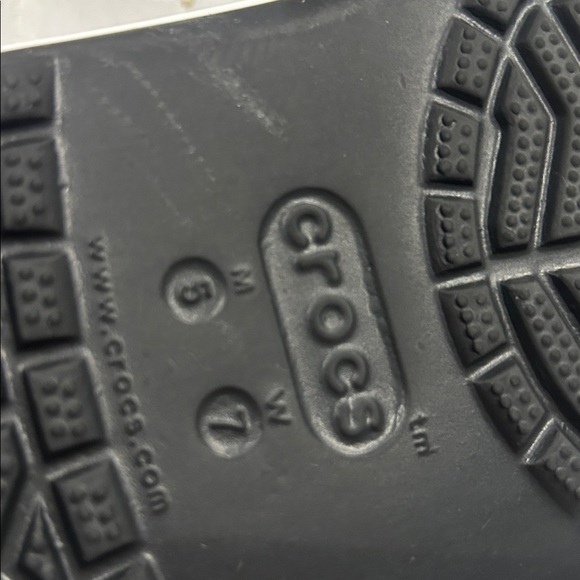 CROCS - Picture 8 of 8
